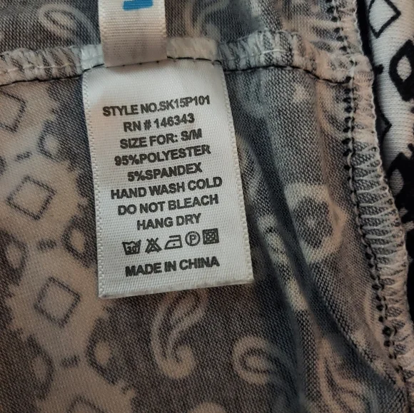 3/$25 Beautiful Maxi Shirt S/M - Picture 3 of 5